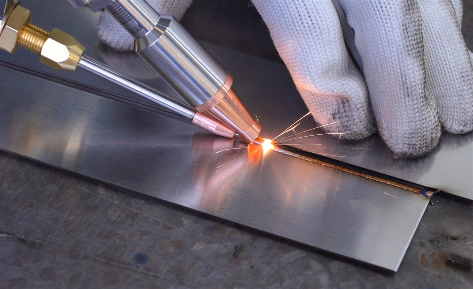 handheld laser welding machine welding the metal handheld laser welding machine welding the metal